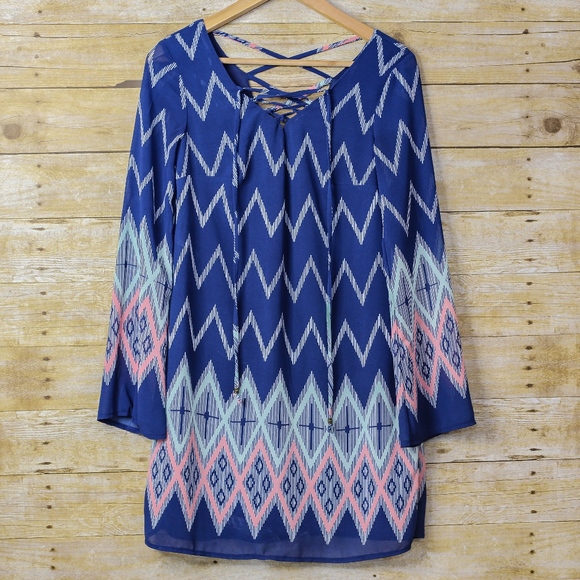Xhilaration Dresses & Skirts - Xhilaration ZigZag Dress Blue pink mint
